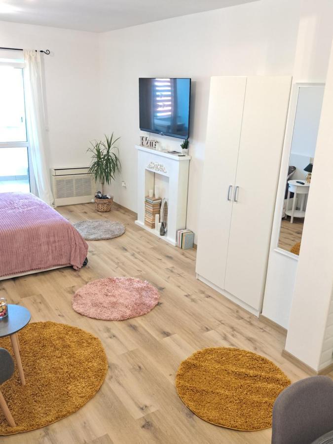 Apartman Karmen Vodice Kültér fotó