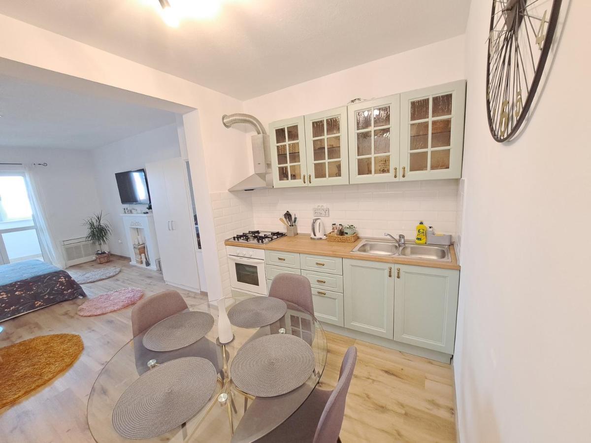 Apartman Karmen Vodice Kültér fotó