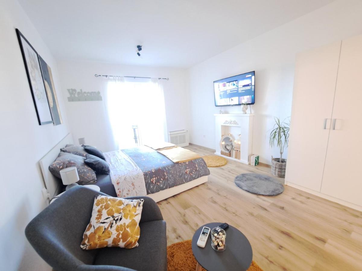 Apartman Karmen Vodice Kültér fotó